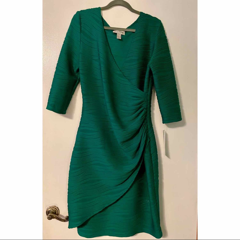 V-Neck Green Joseph Ribkoff Dress